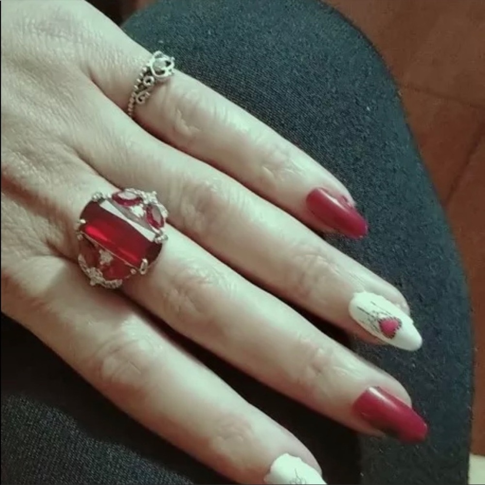 NEW 925 STERLING SILVER RED GARNET RING - Picture 7 of 7